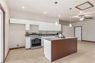 8980 W Msn Ln, Dolan Springs, AZ 86441 - Photo 16