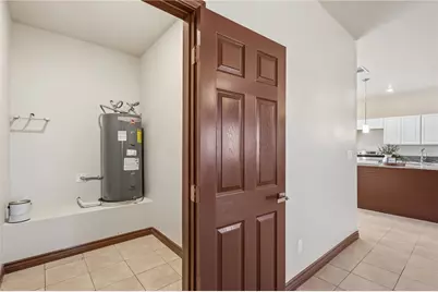 8980 W Mission Lane, Dolan Springs, AZ 86441 - Photo 22