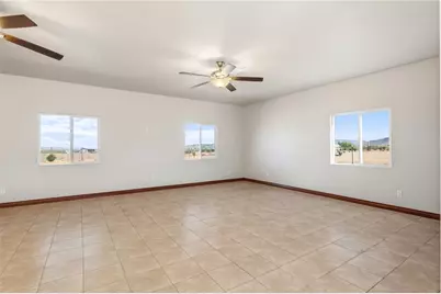 8980 W Mission Lane, Dolan Springs, AZ 86441 - Photo 10