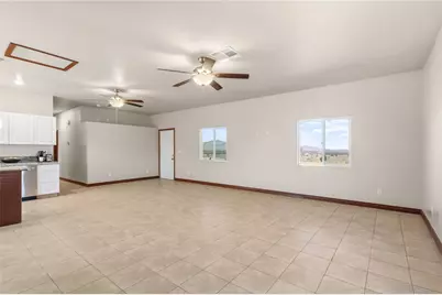 8980 W Mission Lane, Dolan Springs, AZ 86441 - Photo 8