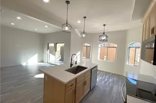 890 Florence Ave, Bullhead City, AZ 86429 - Photo 26
