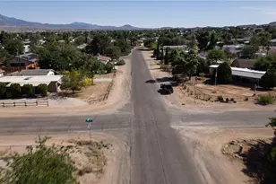 4755 Van Nuys, Kingman, AZ 86409 - Photo 30