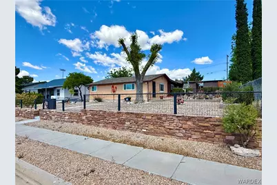 113 E Spring Street, Kingman, AZ 86401 - Photo 2
