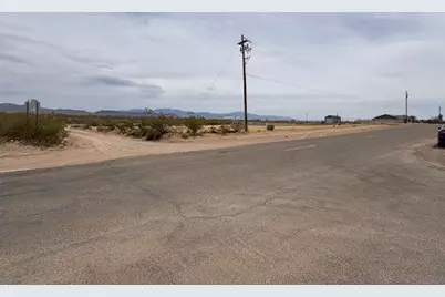 306-12-114D N Laguna #51, Golden Valley, AZ 86413 - Photo 2