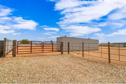 886 S San Pedro Road, Golden Valley, AZ 86413 - Photo 2