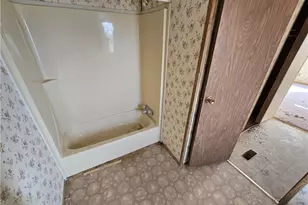 6057 W Kit Dr, Golden Valley, AZ 86413 - Photo 18