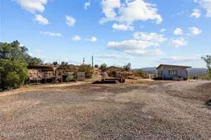 13325 US-93, Wikieup, AZ 85360 - Photo 18
