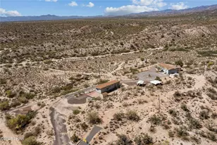 13325 US-93, Wikieup, AZ 85360 - Photo 24