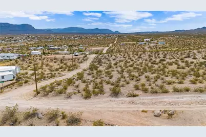 840 W Silver Creek Lane, Meadview, AZ 86444 - Photo 2