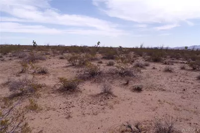 2906 W Crystal Springs Drive, Yucca, AZ 86438 - Photo 22