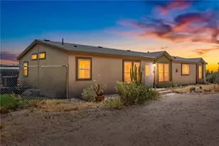 564 S Elfrida Rd, Golden Valley, AZ 86413 - Photo 2