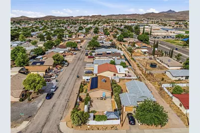 2041 Chicago Avenue, Kingman, AZ 86401 - Photo 2