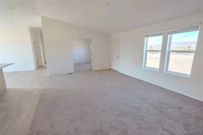 5746 N Eden Road, Golden Valley, AZ 86413 - Photo 12
