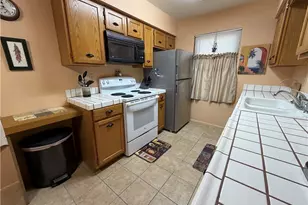 1280 Mohave Dr, Bullhead City, AZ 86442 - Photo 2