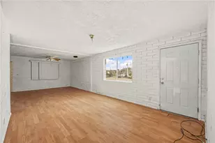 10285 S Hamilton Dr, Mohave Valley, AZ 86440 - Photo 6