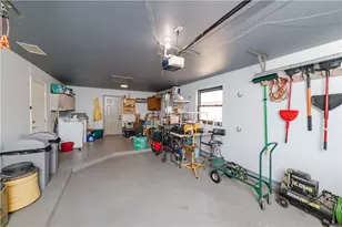 10041 N Concho Dr, Kingman, AZ 86401 - Photo 32