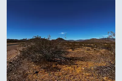 339-14-113 N Estrella, Golden Valley, AZ 86413 - Photo 2