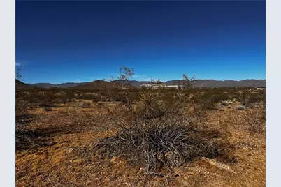 339-14-113 N Estrella, Golden Valley, AZ 86413 - Photo 1