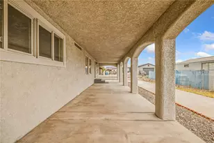 1800 Granada Dr, Bullhead City, AZ 86442 - Photo 10