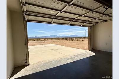 1045 S Teddy Roosevelt Road, Golden Valley, AZ 86413 - Photo 36