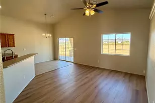 1045 S Teddy Roosevelt Rd, Golden Valley, AZ 86413 - Photo 8