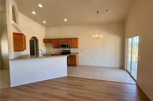 1045 S Teddy Roosevelt Rd, Golden Valley, AZ 86413 - Photo 8