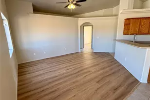 1045 S Teddy Roosevelt Rd, Golden Valley, AZ 86413 - Photo 10