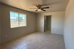 1045 S Teddy Roosevelt Rd, Golden Valley, AZ 86413 - Photo 16