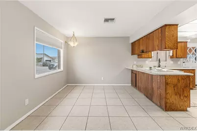 1460 Terrace Drive, Bullhead City, AZ 86442 - Photo 10
