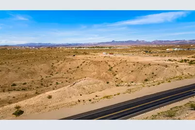 1957 N Oatman Road, Bullhead City, AZ 86442 - Photo 8