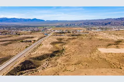 1957 N Oatman Road, Bullhead City, AZ 86442 - Photo 12
