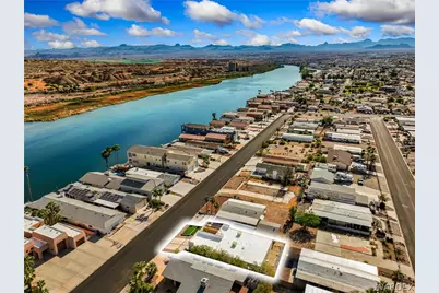 926 Riverfront Drive, Bullhead City, AZ 86442 - Photo 2