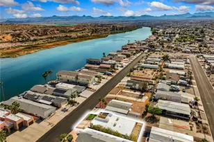 926 Riverfront Dr, Bullhead City, AZ 86442 - Photo 2