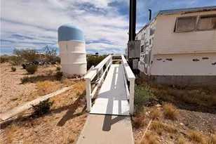 6112 W Gladys Dr, Golden Valley, AZ 86413 - Photo 2
