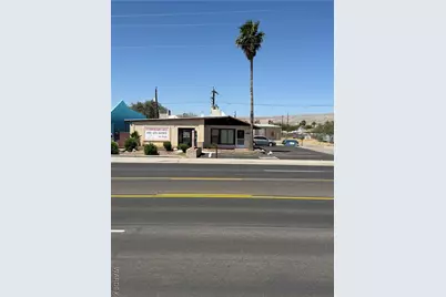 1885 Lakeside, Bullhead City, AZ 86442 - Photo 2