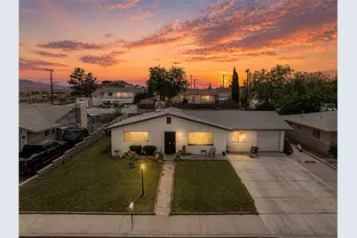 2008 Sunset Boulevard, Kingman, AZ 86401 - Photo 1