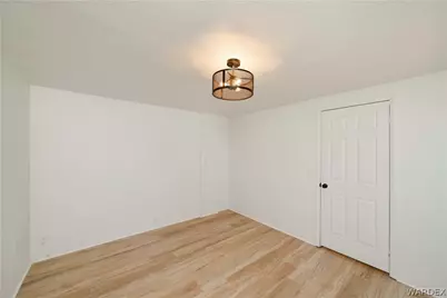 2077 Sweetwater Drive, Bullhead City, AZ 86442 - Photo 10
