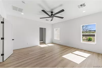 2250 Eastern, Kingman, AZ 86401 - Photo 26
