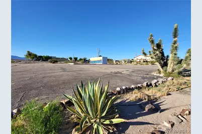 390 E Meadview Boulevard, Meadview, AZ 86444 - Photo 1