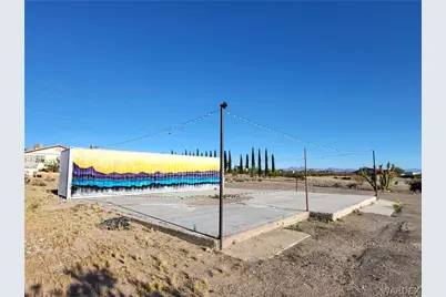 390 E Meadview Boulevard, Meadview, AZ 86444 - Photo 2