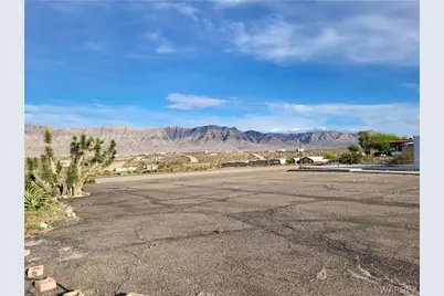 390 E Meadview Boulevard, Meadview, AZ 86444 - Photo 4