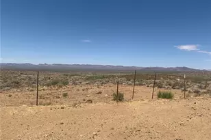 4745 N Smoketree Rd, Golden Valley, AZ 86413 - Photo 30