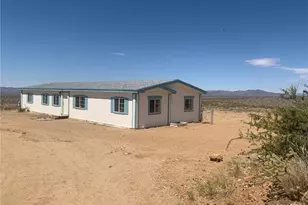 4745 N Smoketree Rd, Golden Valley, AZ 86413 - Photo 28