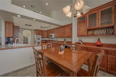 2881 Desert Vista Drive, Bullhead City, AZ 86429 - Photo 10