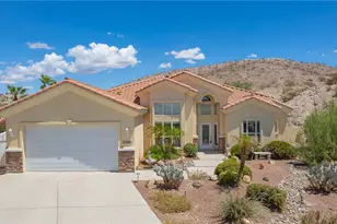 2881 Desert Vista Dr, Bullhead City, AZ 86429 - Photo 1