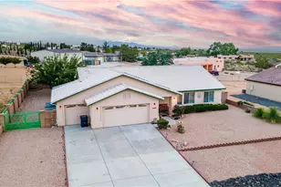 7142 Alvarado, Kingman, AZ 86401 - Photo 1