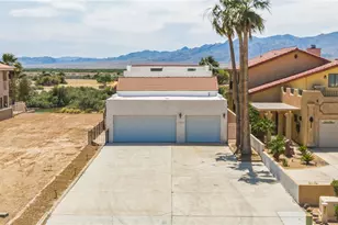 2949 Camino Del Rio, Bullhead City, AZ 86442 - Photo 4