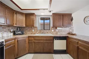 2949 Camino Del Rio, Bullhead City, AZ 86442 - Photo 22