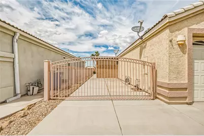 2013 E Desert Lakes Drive, Fort Mohave, AZ 86426 - Photo 6