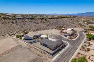 2850 Cactus Bloom Dr, Bullhead City, AZ 86429 - Photo 2